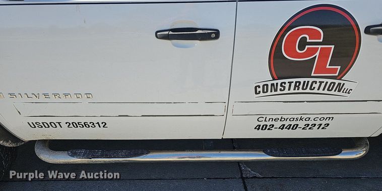 image for item MH9371 2008 Chevrolet Silverado  Crew Cab pickup truck