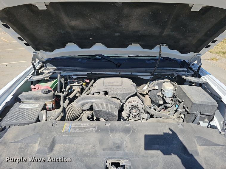 image for item MH9371 2008 Chevrolet Silverado  Crew Cab pickup truck