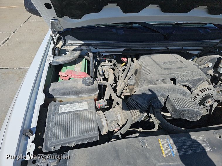 image for item MH9371 2008 Chevrolet Silverado  Crew Cab pickup truck