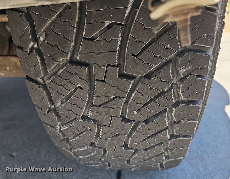 image for item MH9371 2008 Chevrolet Silverado  Crew Cab pickup truck