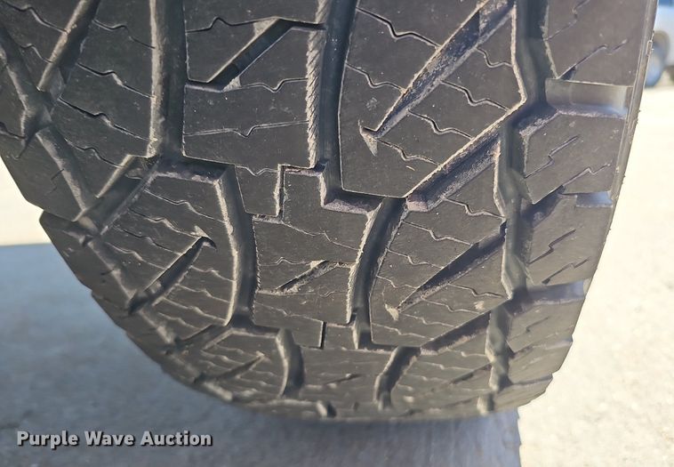 image for item MH9371 2008 Chevrolet Silverado  Crew Cab pickup truck