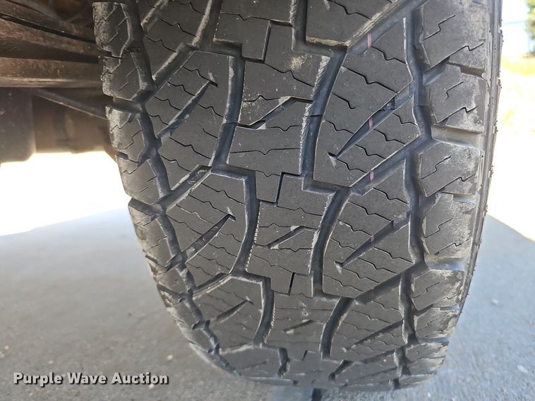 image for item MH9371 2008 Chevrolet Silverado  Crew Cab pickup truck