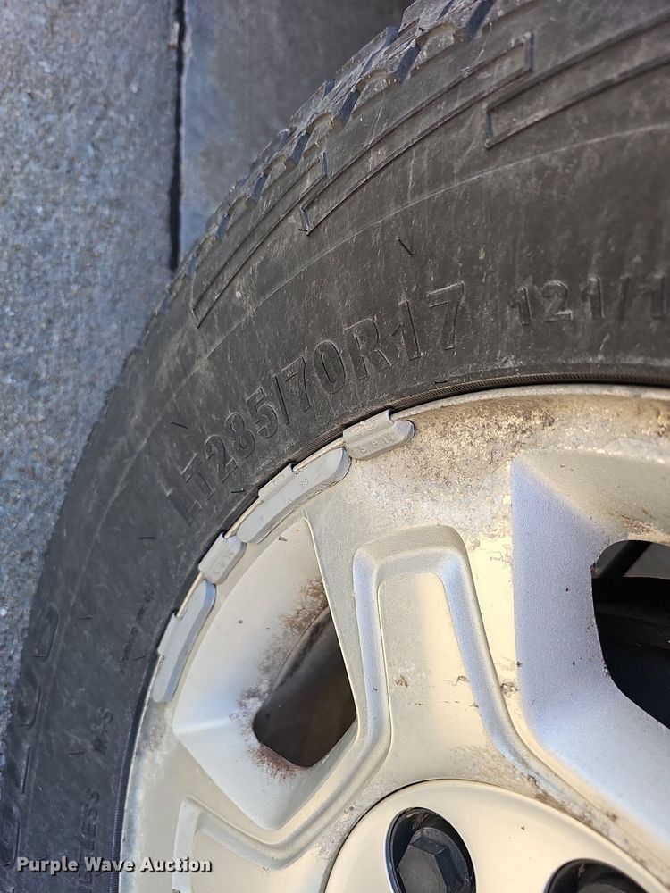 image for item MH9371 2008 Chevrolet Silverado  Crew Cab pickup truck