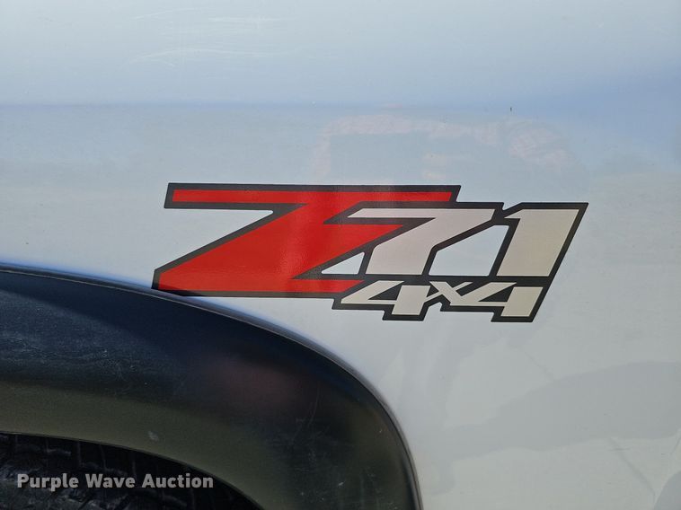 image for item MH9371 2008 Chevrolet Silverado  Crew Cab pickup truck