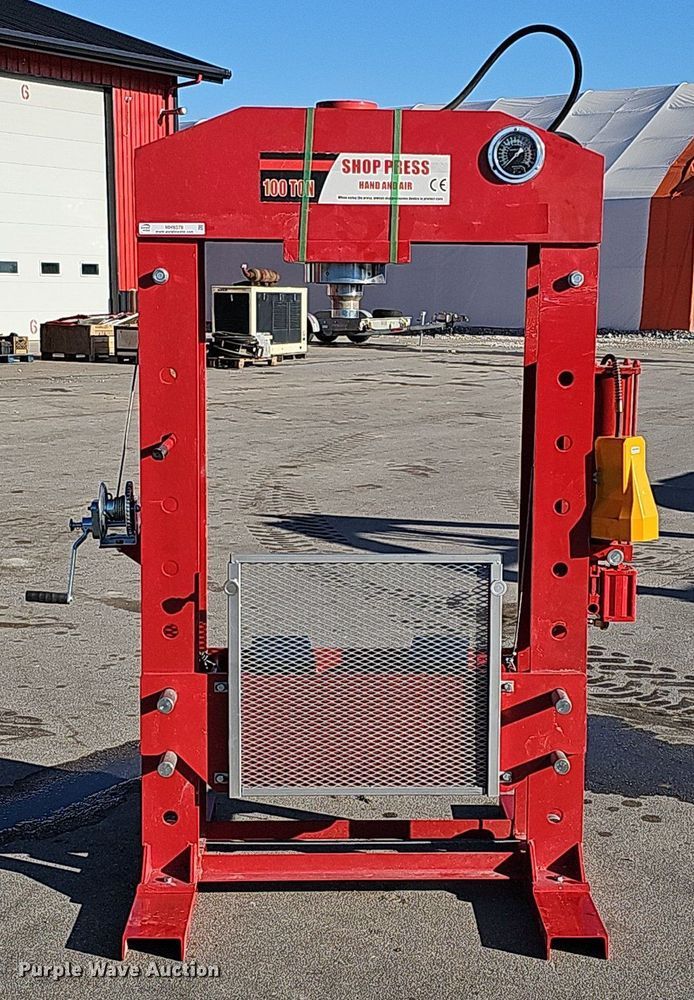 image for item MH9378 Hydraulic press