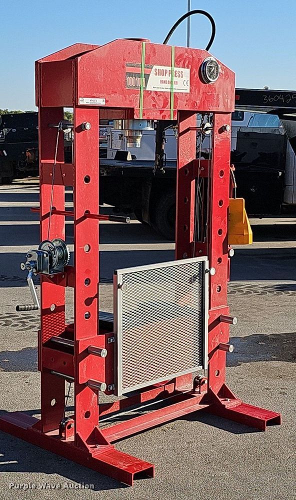 image for item MH9378 Hydraulic press