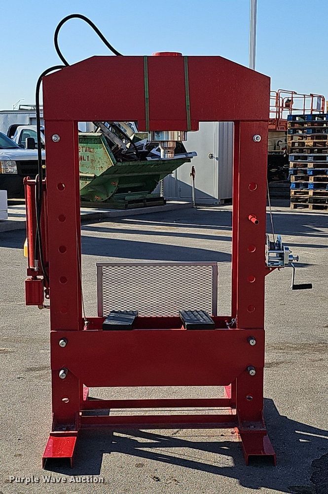 image for item MH9378 Hydraulic press