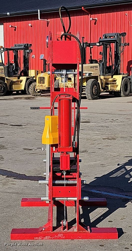 image for item MH9378 Hydraulic press