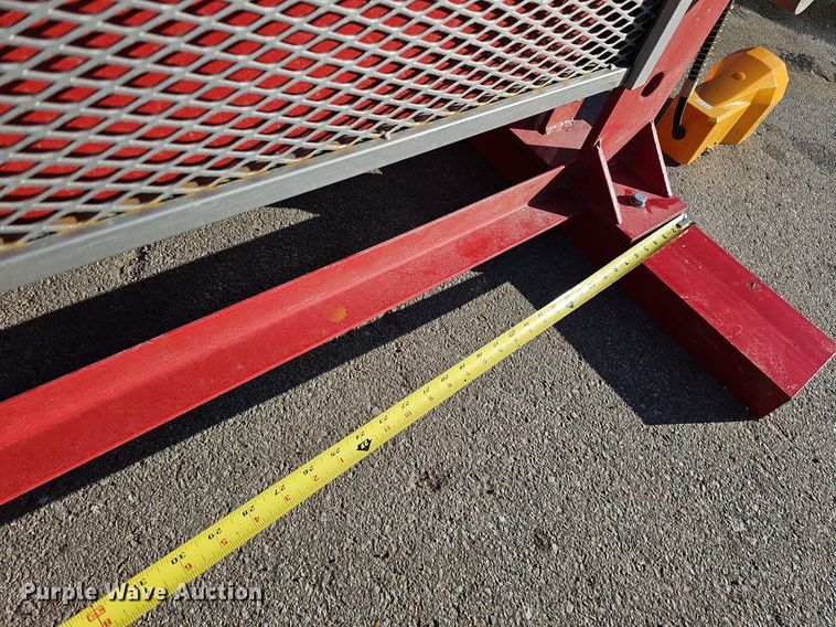 image for item MH9378 Hydraulic press