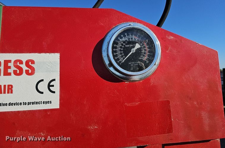 image for item MH9378 Hydraulic press