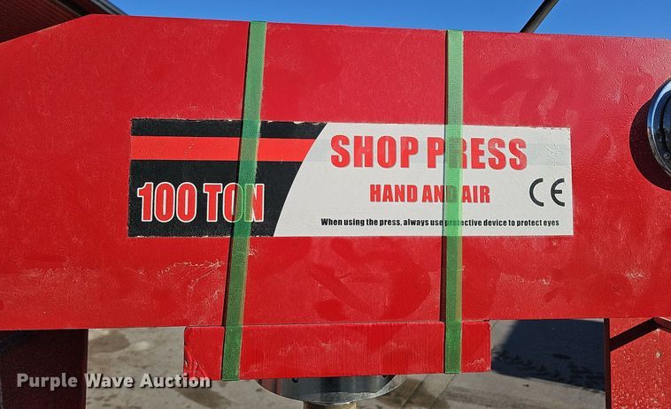 image for item MH9378 Hydraulic press