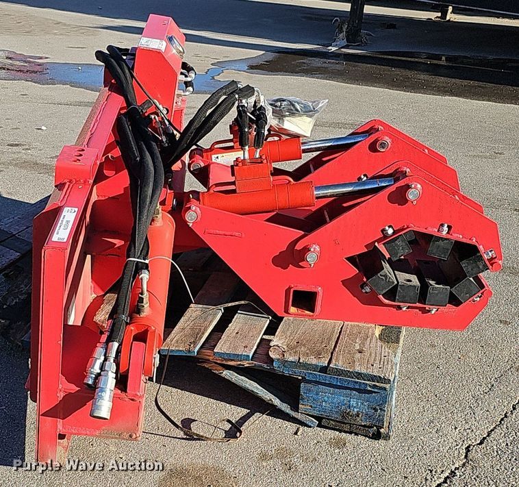 image for item MH9379 Handy Attachments HSRC12  skid steer pole clamp