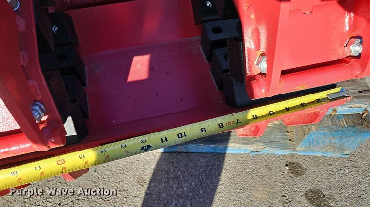 image for item MH9379 Handy Attachments HSRC12  skid steer pole clamp