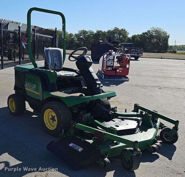 image for item MH9392 John Deere 1435 Series II  lawn mower