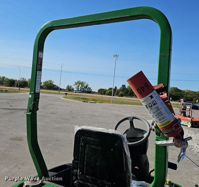 image for item MH9392 John Deere 1435 Series II  lawn mower