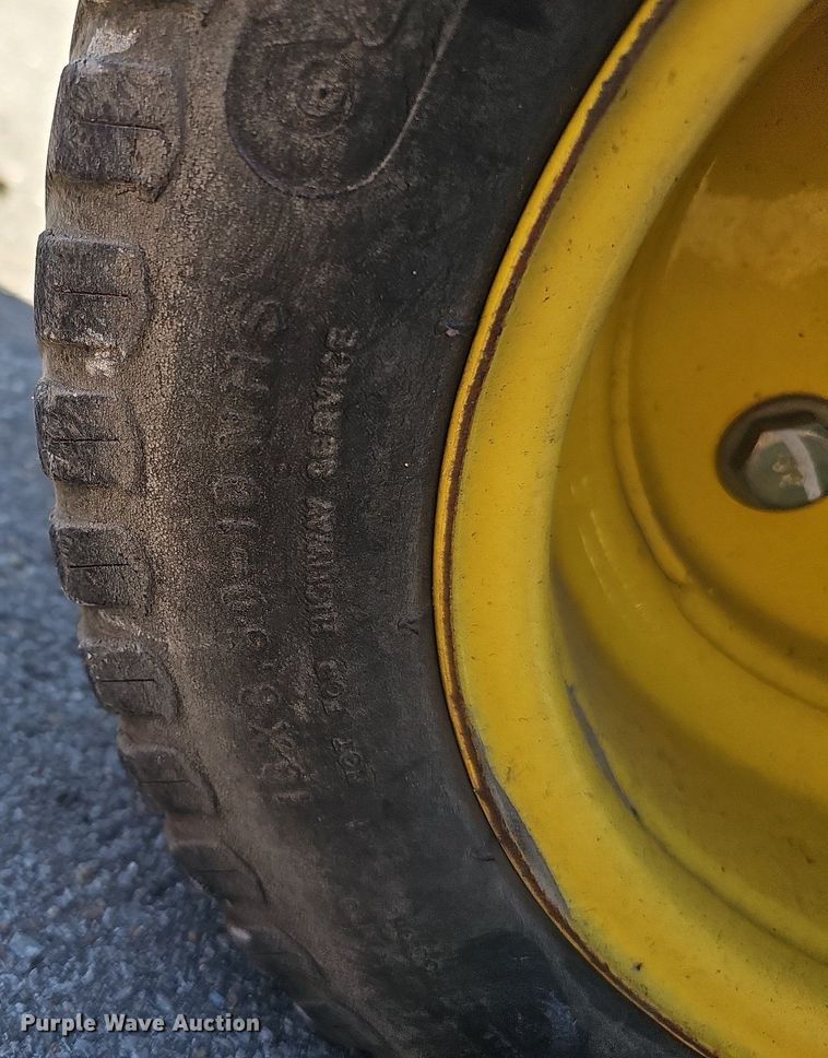 image for item MH9392 John Deere 1435 Series II  lawn mower