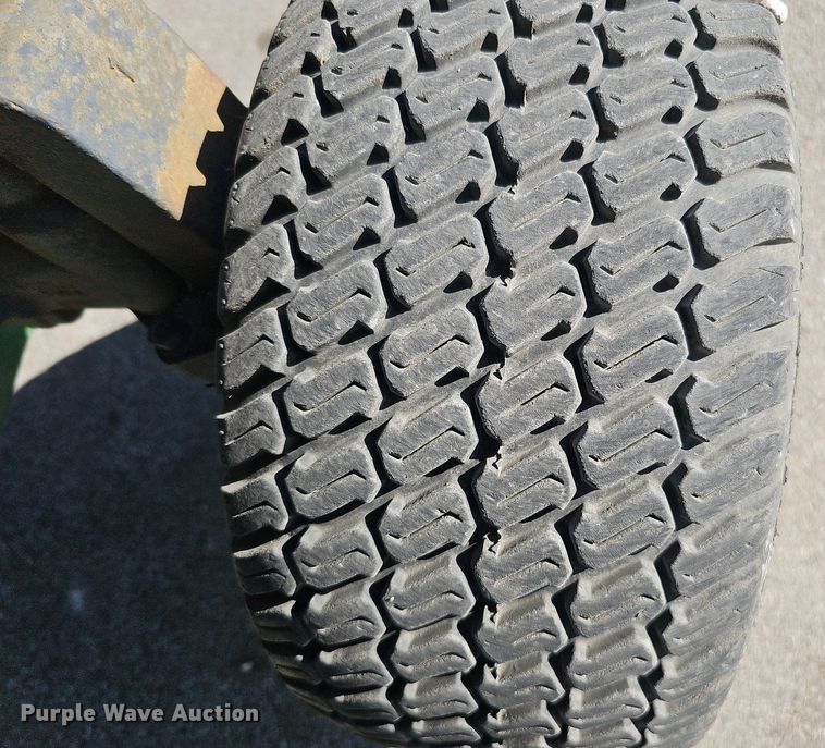 image for item MH9392 John Deere 1435 Series II  lawn mower