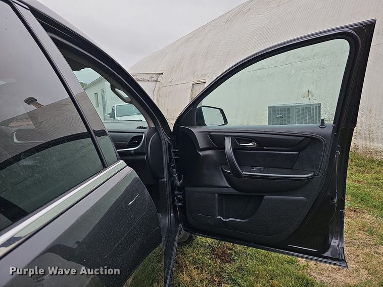 image for item MH9405 2014 Chevrolet Traverse LT  SUV