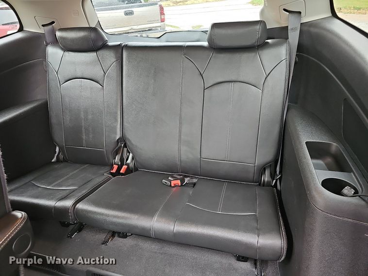 image for item MH9405 2014 Chevrolet Traverse LT  SUV