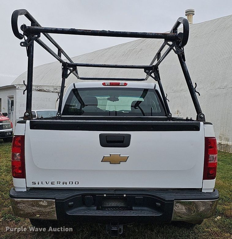 image for item MH9406 2008 Chevrolet Silverado 1500  Crew Cab pickup truck