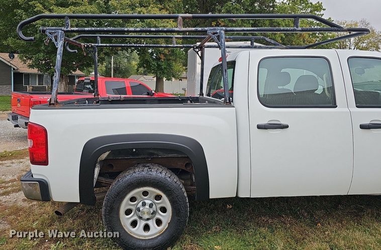 image for item MH9406 2008 Chevrolet Silverado 1500  Crew Cab pickup truck