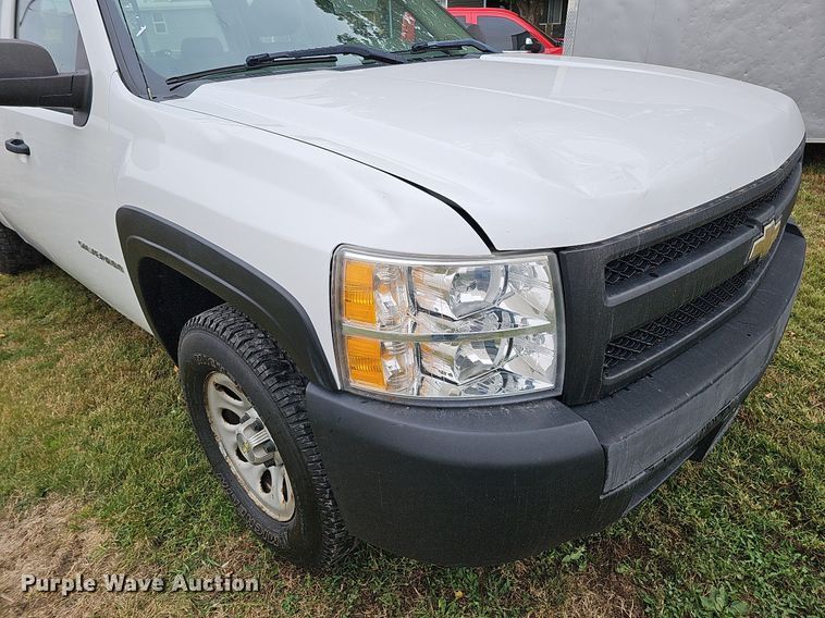 image for item MH9406 2008 Chevrolet Silverado 1500  Crew Cab pickup truck