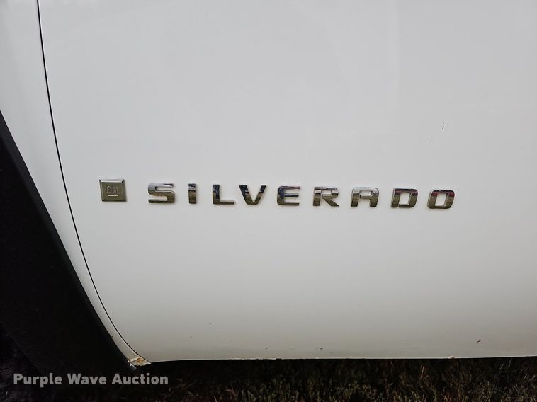 image for item MH9406 2008 Chevrolet Silverado 1500  Crew Cab pickup truck