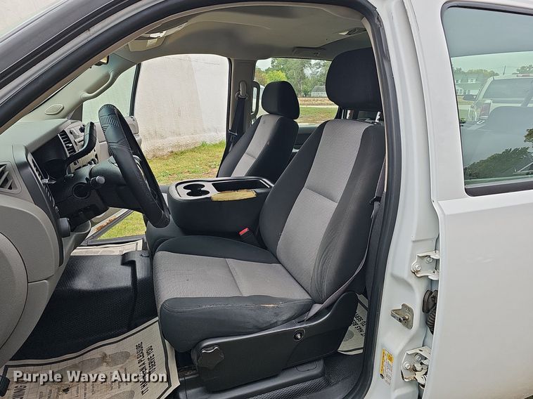 image for item MH9406 2008 Chevrolet Silverado 1500  Crew Cab pickup truck