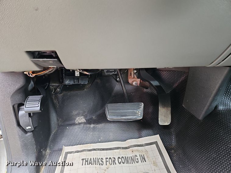 image for item MH9406 2008 Chevrolet Silverado 1500  Crew Cab pickup truck