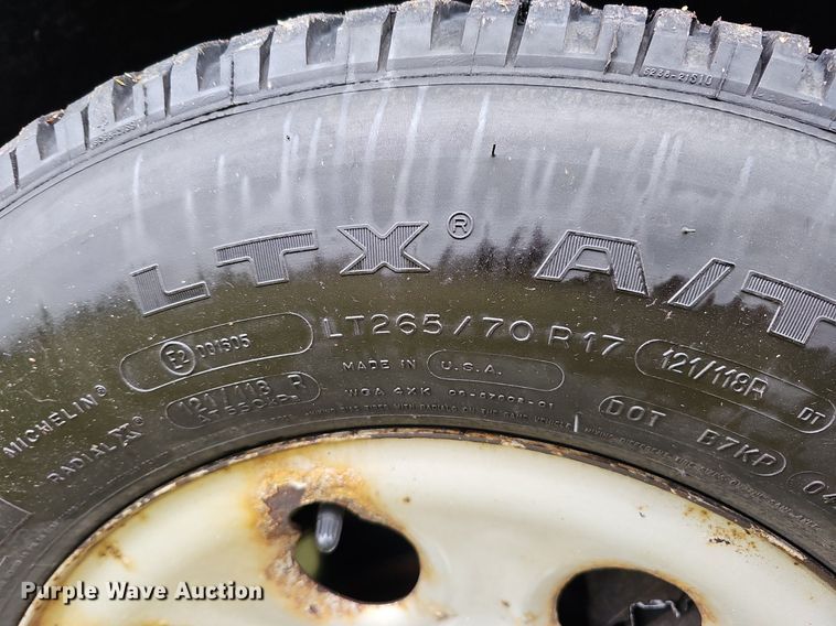 image for item MH9406 2008 Chevrolet Silverado 1500  Crew Cab pickup truck