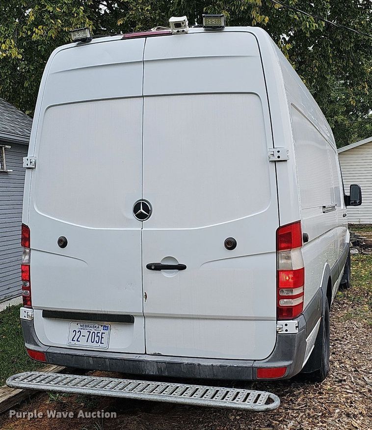 image for item MH9407 2011 Mercedes Benz Sprinter 2500  delivery van