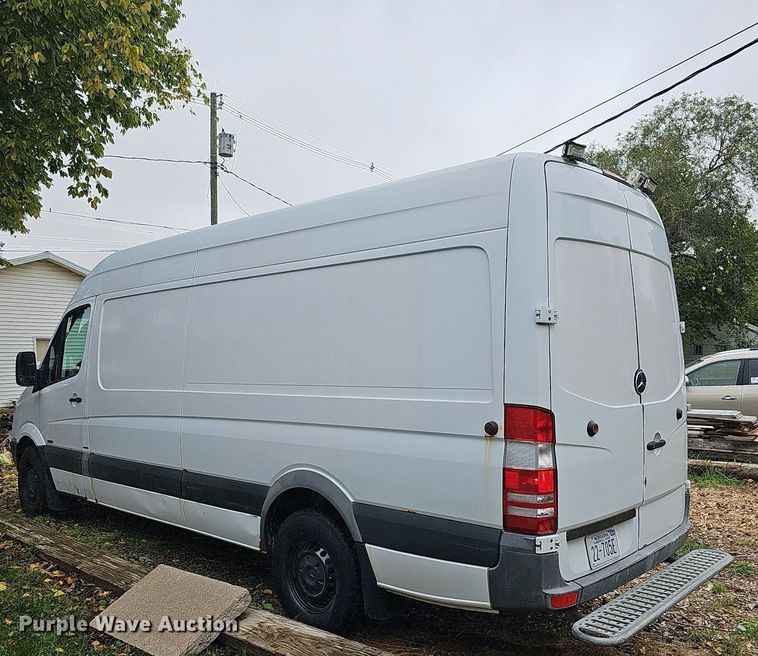 image for item MH9407 2011 Mercedes Benz Sprinter 2500  delivery van