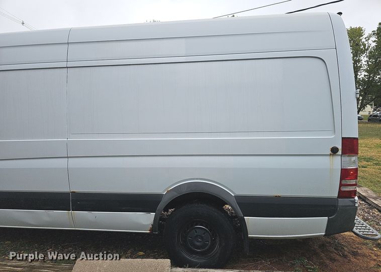 image for item MH9407 2011 Mercedes Benz Sprinter 2500  delivery van