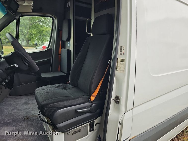 image for item MH9407 2011 Mercedes Benz Sprinter 2500  delivery van