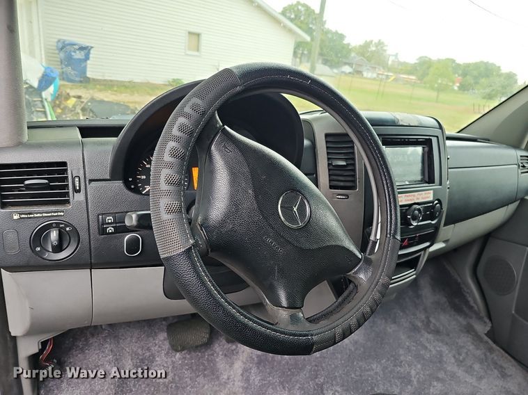 image for item MH9407 2011 Mercedes Benz Sprinter 2500  delivery van