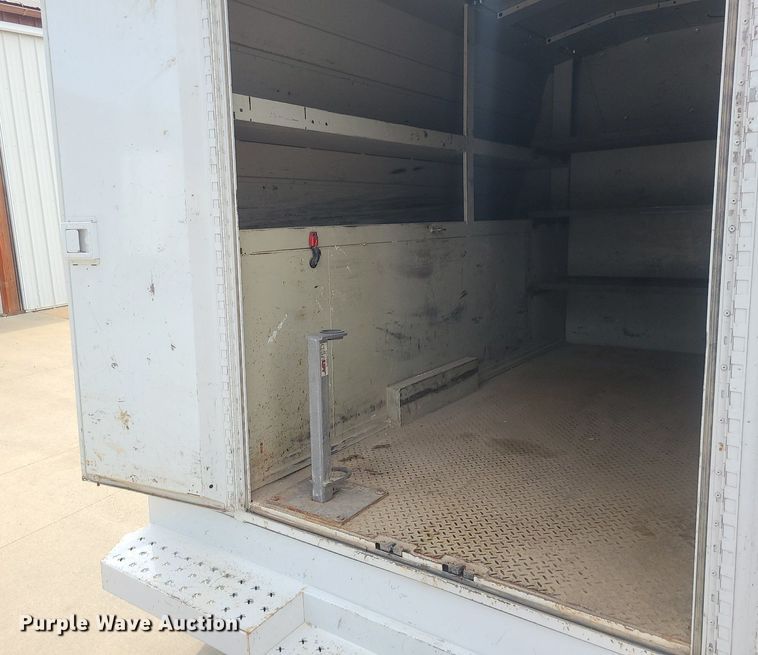 image for item MJ9374 2015 Ford E350 Super Duty  utility van