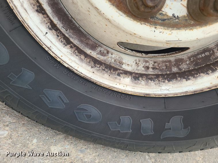 image for item MJ9374 2015 Ford E350 Super Duty  utility van