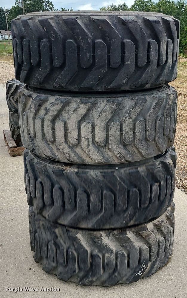 image for item MJ9378 (4) 15-22.5 tires