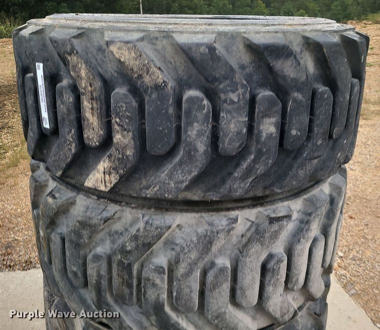image for item MJ9378 (4) 15-22.5 tires