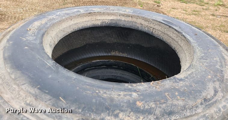 image for item MJ9378 (4) 15-22.5 tires