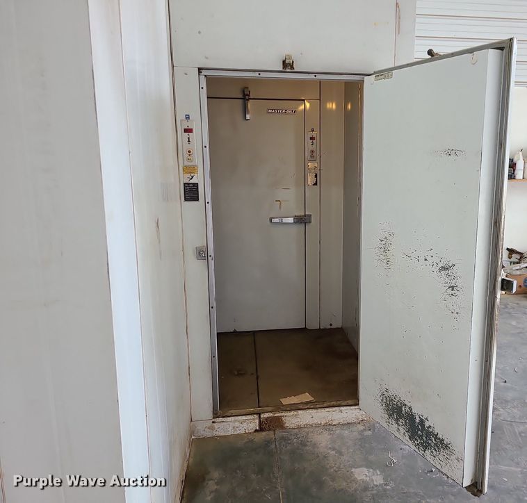 image for item MJ9379 Master-Bilt Products  walk-in cooler
