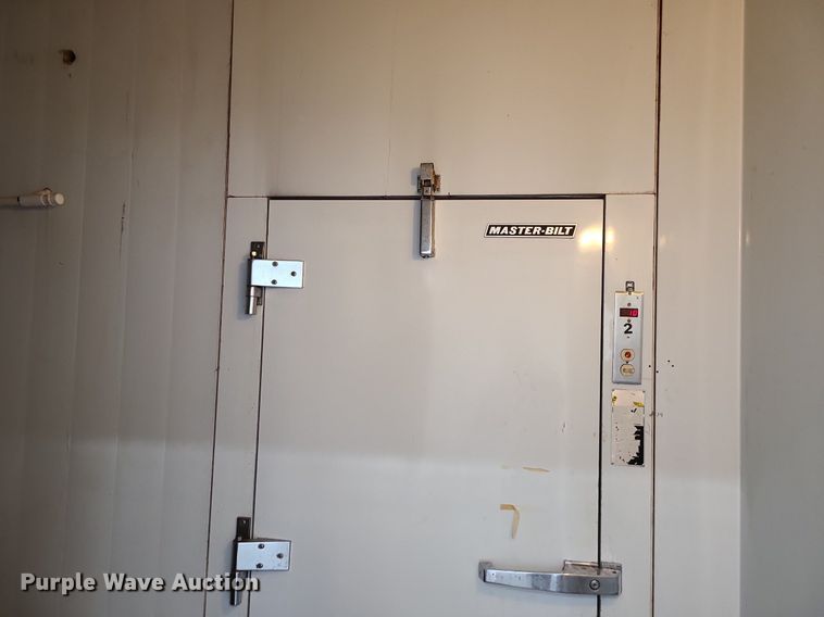 image for item MJ9379 Master-Bilt Products  walk-in cooler
