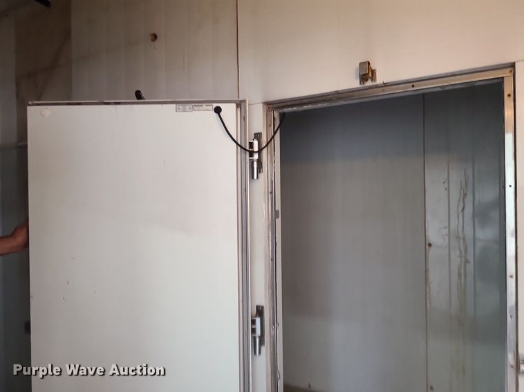 image for item MJ9379 Master-Bilt Products  walk-in cooler