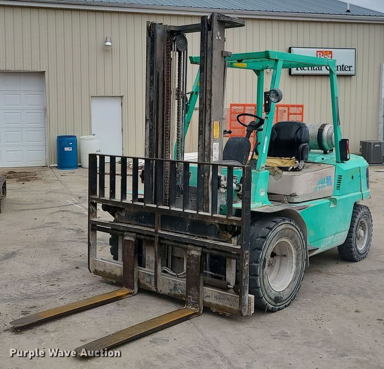 image for item MJ9382 Mitsubishi FG35  forklift
