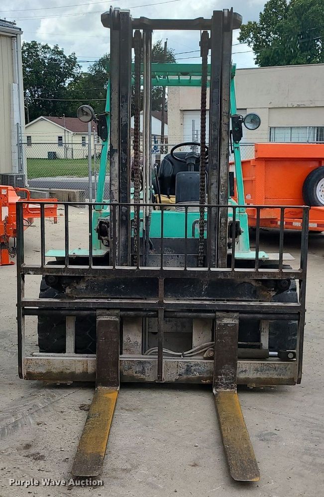 image for item MJ9382 Mitsubishi FG35  forklift