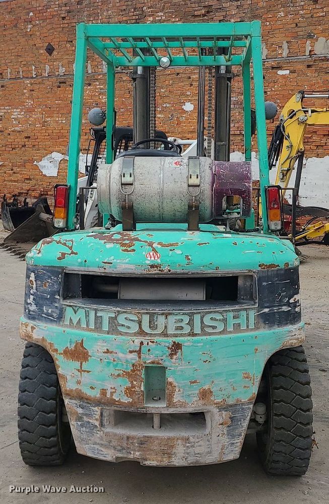 image for item MJ9382 Mitsubishi FG35  forklift