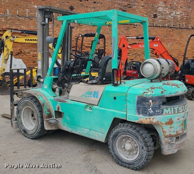 image for item MJ9382 Mitsubishi FG35  forklift
