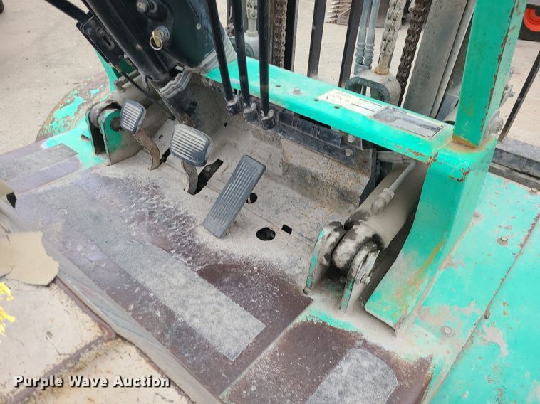 image for item MJ9382 Mitsubishi FG35  forklift