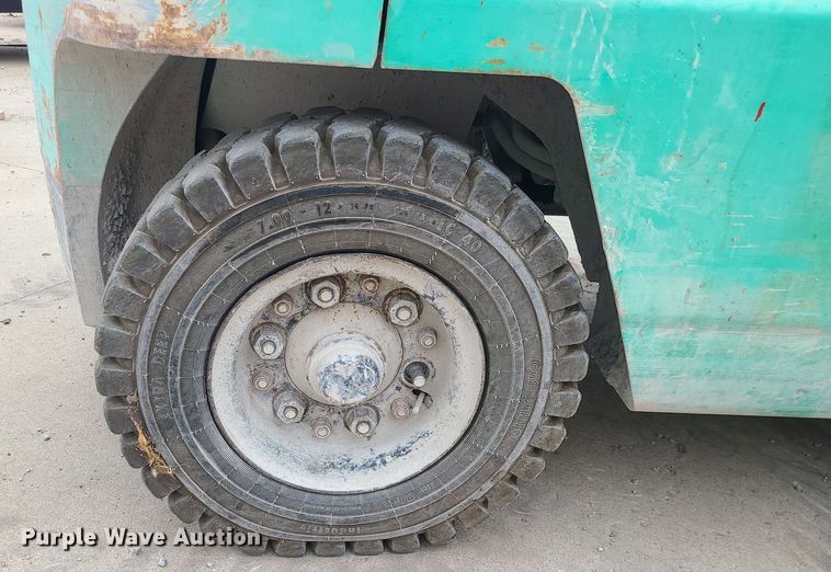 image for item MJ9382 Mitsubishi FG35  forklift