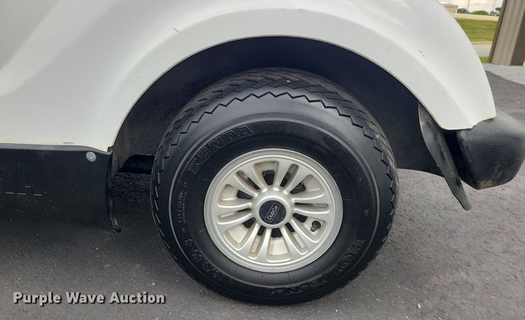 image for item MJ9385 2009 Yamaha  golf cart